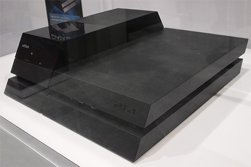 画像ギャラリー No.003のサムネイル画像 / ［CES 2015］PS4で3.5インチHDDを利用可能にする“チカラワザ”なマウントアダプターが登場