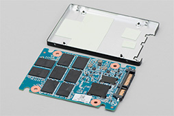 画像ギャラリー No.008のサムネイル画像 / HW短評:SanDisk「Extreme Pro Solid State Drive」(1)