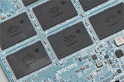 画像ギャラリー No.009のサムネイル画像 / HW短評:SanDisk「Extreme Pro Solid State Drive」(1)