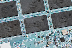 画像ギャラリー No.010のサムネイル画像 / HW短評:SanDisk「Extreme Pro Solid State Drive」(1)