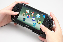 画像ギャラリー No.017のサムネイル画像 / 「PS Vitaに［L2/R2］トリガーを追加できるグリップ」を試す。これはPS4リモートプレイに必須のアイテムかも