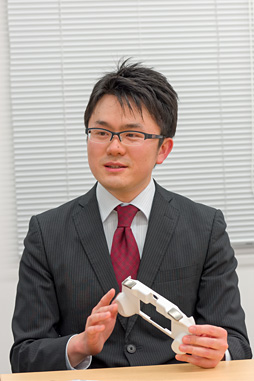 画像ギャラリー No.007のサムネイル画像 / 「PS Vitaに［L2/R2］トリガーを追加するグリップ」はいかにして誕生したのか。上越電子工業の“コアゲーマー開発者”に聞く
