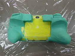 画像ギャラリー No.019のサムネイル画像 / 「PS Vitaに［L2/R2］トリガーを追加するグリップ」はいかにして誕生したのか。上越電子工業の“コアゲーマー開発者”に聞く