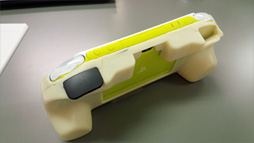 画像ギャラリー No.023のサムネイル画像 / 「PS Vitaに［L2/R2］トリガーを追加するグリップ」はいかにして誕生したのか。上越電子工業の“コアゲーマー開発者”に聞く