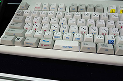 画像ギャラリー No.003のサムネイル画像 / ［COMPUTEX］REALFORCEキーボードでアナログ入力を実現!? 東プレが衝撃的なキーボード試作機を展示