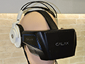［COMPUTEX］変なアイテムを毎年連発するGALAXY。2015年の目玉は独自開発のVR対応HMD「GALAX VISION」だ