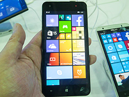 画像ギャラリー No.002のサムネイル画像 / ［COMPUTEX］日本発売も期待できる？ 会場で見かけたWindows 10タブレット新製品をまとめてレポート
