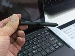 画像ギャラリー No.013のサムネイル画像 / ［COMPUTEX］日本発売も期待できる？ 会場で見かけたWindows 10タブレット新製品をまとめてレポート