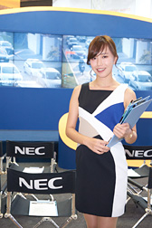 画像ギャラリー No.053のサムネイル画像 / CEATEC JAPAN 2015まとめ。ゲームシーンに来てくれるかもしれない触覚技術などを，コンパニオンのおねーさんともども見てきた