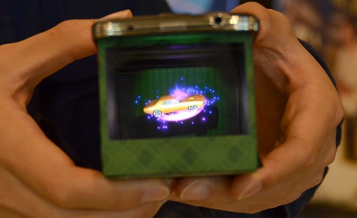 画像ギャラリー No.003のサムネイル画像 / ［SIGGRAPH ASIA］NTTが，スマホで作る2レイヤーホログラムボックス「Kirari！」を展示