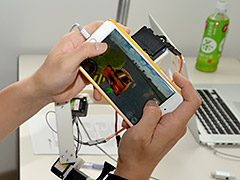 ［SIGGRAPH ASIA］スマホゲームで本格的なフォースフィードバックを実現？ 謎のデバイス「ThirdHand」を体験してみた
