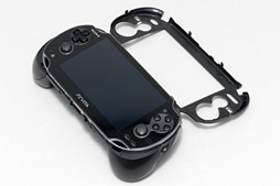 画像ギャラリー No.011のサムネイル画像 / PS Vitaに［L2/R2］ボタンを追加するカバー，待望のPCH-1000対応版を試す。リモートプレイ派は今回もマストバイだ