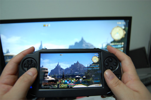 画像ギャラリー No.030のサムネイル画像 / PS Vitaに［L2/R2］ボタンを追加するカバー，待望のPCH-1000対応版を試す。リモートプレイ派は今回もマストバイだ