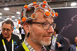 画像ギャラリー No.011のサムネイル画像 / ゲームライフを豊かにしてくれるかも? CES 2016で見かけた変わり種VR系デバイスをまとめてレポート