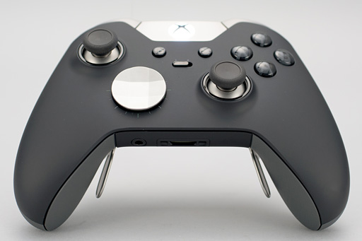 画像ギャラリー No.002のサムネイル画像 / 「Xbox Elite Wireless Controller」レビュー。1万円台半ばの価格なのに世界中で大人気のゲームパッドは何がスゴイのか？