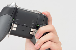 画像ギャラリー No.029のサムネイル画像 / 「Xbox Elite Wireless Controller」レビュー。1万円台半ばの価格なのに世界中で大人気のゲームパッドは何がスゴイのか？
