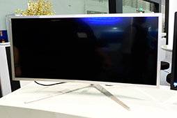 画像ギャラリー No.007のサムネイル画像 / ［COMPUTEX］GTX 1080を搭載可能な34インチ湾曲液晶パネル搭載オールインワンPC，日本展開に向けてゲームPCメーカー2社と交渉中