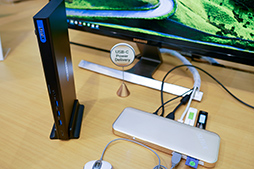 画像ギャラリー No.018のサムネイル画像 / ［COMPUTEX］外付けグラフィックスボックスで脚光を浴びたThunderbolt 3。本格的な普及に必要なのは，Macに採用されること？