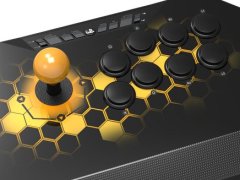 元Mad Catzマークマンのお墨付き？ PS4正式ライセンスの低価格アケコンがQanbaから登場。独自レバー＆ボタン搭載で価格は89.99ドル（税別）