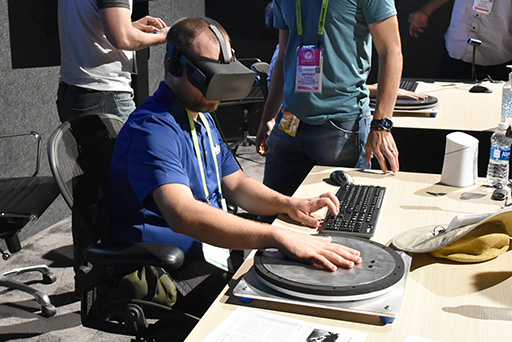 画像ギャラリー No.014のサムネイル画像 / ［SIGGRAPH］NVIDIAとOculus VRの先進的なVR技術を体験。先端技術展示会「Emerging Technologies」レポート前編
