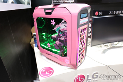 画像ギャラリー No.012のサムネイル画像 / ［CJ2016］中国最先端のゲーマー向けPC？　会場で見かけたPCケースあれこれ
