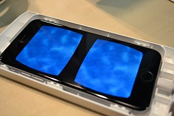 画像ギャラリー No.003のサムネイル画像 / ［gamescom］PCとスマートフォンで，HTC Viveと同等のVRシステムが構築可能。リリース直前の「VaiaVR」を試す