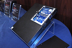 画像ギャラリー No.013のサムネイル画像 / GIGABYTE，ゲーマー向けの超小型ベアボーンキット「BRIX Gaming UHD」を発表。奇抜なデザインのGTX 1070搭載PCも披露された発表会レポート