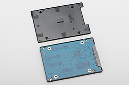 画像ギャラリー No.008のサムネイル画像 / Western Digital初のSSD「WD Blue SSD」レビュー。PCMark 8の高負荷テストで真の実力を洗い出してみた