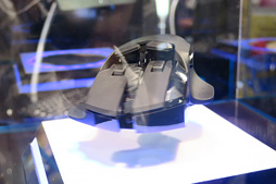 画像ギャラリー No.014のサムネイル画像 / ［CES 2017］アナログ入力やチルト操作機能を備えた革新的マウス「The Z」では何ができるのか？