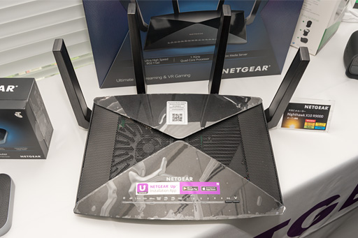 画像ギャラリー No.002のサムネイル画像 / NETGEAR,国内初と謳う11ad対応のゲーマー向け無線LANルーター「Nighthawk X10 R9000」を発表。11ac Wave2対応のエクステンダも