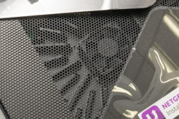 画像ギャラリー No.009のサムネイル画像 / NETGEAR,国内初と謳う11ad対応のゲーマー向け無線LANルーター「Nighthawk X10 R9000」を発表。11ac Wave2対応のエクステンダも