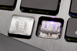 画像ギャラリー No.016のサムネイル画像 / ［COMPUTEX］これからのゲーマー向けキーボードではパンタグラフ式メカニカルの時代が来る？ Kaihuaが最新製品を披露