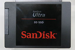 画像ギャラリー No.003のサムネイル画像 / Western Digital,業界初の64層3D NAND採用SSDを8月下旬に発売。SanDiskブランドでも同一仕様の製品を展開