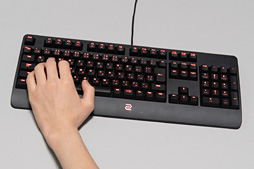 画像ギャラリー No.039のサムネイル画像 / 4Gamerのキーボードレビューをプロゲーマーのdelave氏が新たに担当。まずは既存のキースイッチを一斉テストのうえ,レビュー方針を大いに語る
