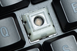画像ギャラリー No.051のサムネイル画像 / 4Gamerのキーボードレビューをプロゲーマーのdelave氏が新たに担当。まずは既存のキースイッチを一斉テストのうえ,レビュー方針を大いに語る
