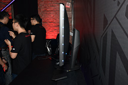 画像ギャラリー No.009のサムネイル画像 / ［COMPUTEX］ASUSの据え置き型ゲーム機向けディスプレイが4K＆HDR対応で登場
