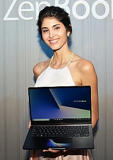 画像ギャラリー No.001のサムネイル画像 / ［COMPUTEX 2018］ASUS，タッチパッドがスクリーンになったZenBook Pro新製品などを発表