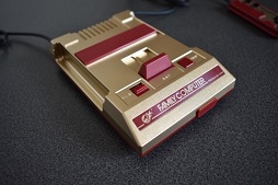 画像ギャラリー No.074のサムネイル画像 / ジャンプのゲームを20本収録。本日発売「ニンテンドークラシックミニ ファミリーコンピュータ 週刊少年ジャンプ50周年記念バージョン」を紹介