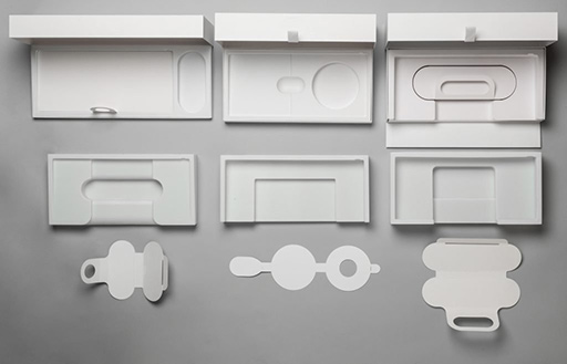 画像ギャラリー No.005のサムネイル画像 / Microsoftが「Xbox Adaptive Controller」の製品ボックスを公開。障害があっても中身を取り出しやすいデザインに