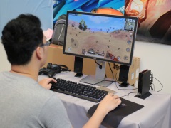 ［CJ2018］マウスとキーボードが使えるAndroidゲーム端末，その名も「鳳凰1号」
