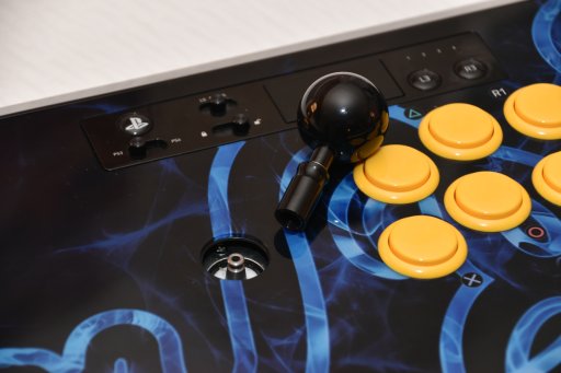 画像ギャラリー No.005のサムネイル画像 / ［EVO2018］レバーシャフトを着脱可能にする「The Link」と，感度調整に対応するレバー「Magenta」。アケコンのカスタマイズを楽しくする2アイテムが面白い