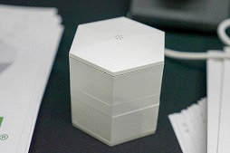 画像ギャラリー No.002のサムネイル画像 / ［TGS 2018］漂うアロマがゲームを彩る。京都生まれの香りデバイス「アロマシューター」体験レポート