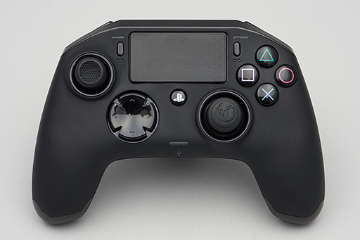 画像ギャラリー No.009のサムネイル画像 / カスタマイズ可能なPC&PS4用ゲームパッド「Revolution Pro Controller 2」レビュー。4つの追加ボタンと調整可能なアナログスティックが魅力