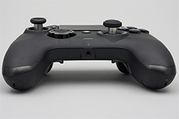 画像ギャラリー No.012のサムネイル画像 / カスタマイズ可能なPC&PS4用ゲームパッド「Revolution Pro Controller 2」レビュー。4つの追加ボタンと調整可能なアナログスティックが魅力