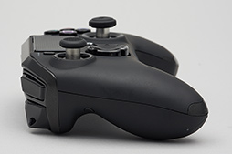 画像ギャラリー No.016のサムネイル画像 / カスタマイズ可能なPC&PS4用ゲームパッド「Revolution Pro Controller 2」レビュー。4つの追加ボタンと調整可能なアナログスティックが魅力