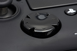 画像ギャラリー No.018のサムネイル画像 / カスタマイズ可能なPC&PS4用ゲームパッド「Revolution Pro Controller 2」レビュー。4つの追加ボタンと調整可能なアナログスティックが魅力