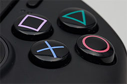 画像ギャラリー No.019のサムネイル画像 / カスタマイズ可能なPC&PS4用ゲームパッド「Revolution Pro Controller 2」レビュー。4つの追加ボタンと調整可能なアナログスティックが魅力