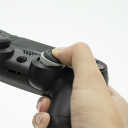 画像ギャラリー No.003のサムネイル画像 / アンサー,DUALSHOCK 4を使ったFPS操作時のエイム向上を謳う「アナログスティック用アシストリング」発売