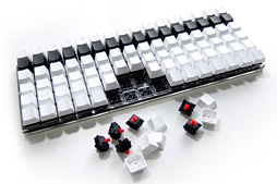 画像ギャラリー No.007のサムネイル画像 / ゲーマー向けキーボードは自作する時代!? ビット・トレード・ワンが「半田付け必須」の自作キットを4月19日に発売