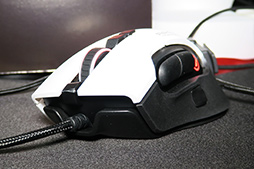 画像ギャラリー No.010のサムネイル画像 / ［TGS 2019］e-Sportsコーナーで，エレコムが発表前の薄型キーボード「TK-ARMA30」やサラウンド対応ヘッドセットを披露